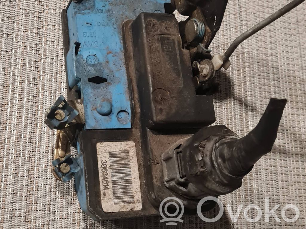 Volvo V70 Priekinė durų spyna 