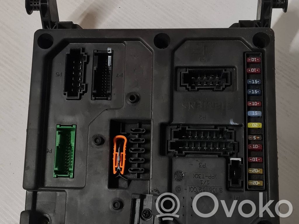 Ford Galaxy Fuse module 