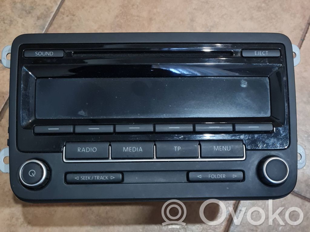 Volkswagen Golf V Panel / Radioodtwarzacz CD/DVD/GPS 