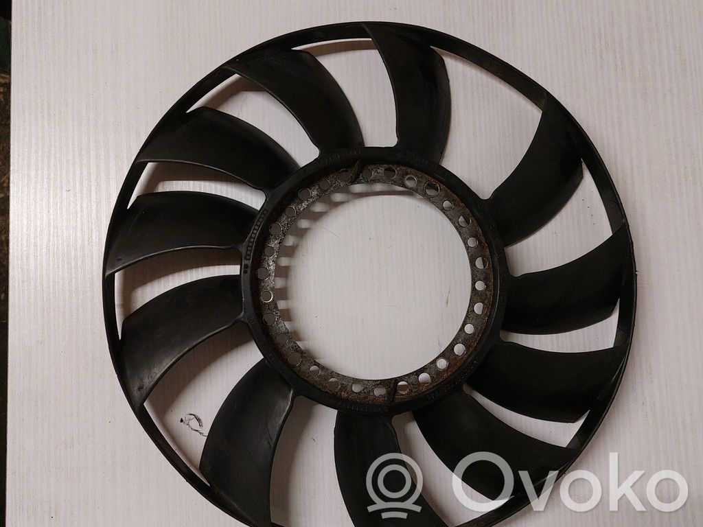 Audi A4 S4 B6 8E 8H Ventiliatoriaus sparnuotė 