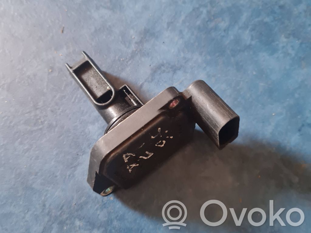 Audi A6 S6 C5 4B Przepływomierz masowy powietrza MAF 