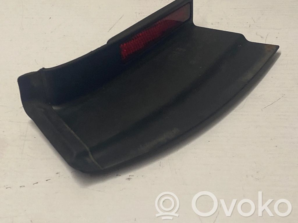 Volkswagen PASSAT B6 Odblask lampy tylnej 