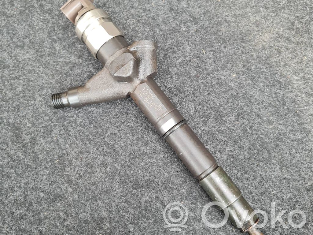 Nissan Pathfinder R51 Inyector de combustible 