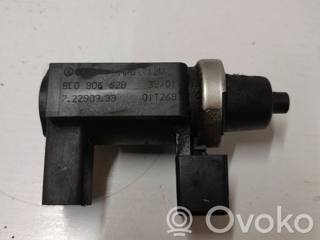 Audi A4 S4 B6 8E 8H Zawór podciśnienia / Elektrozawór turbiny 