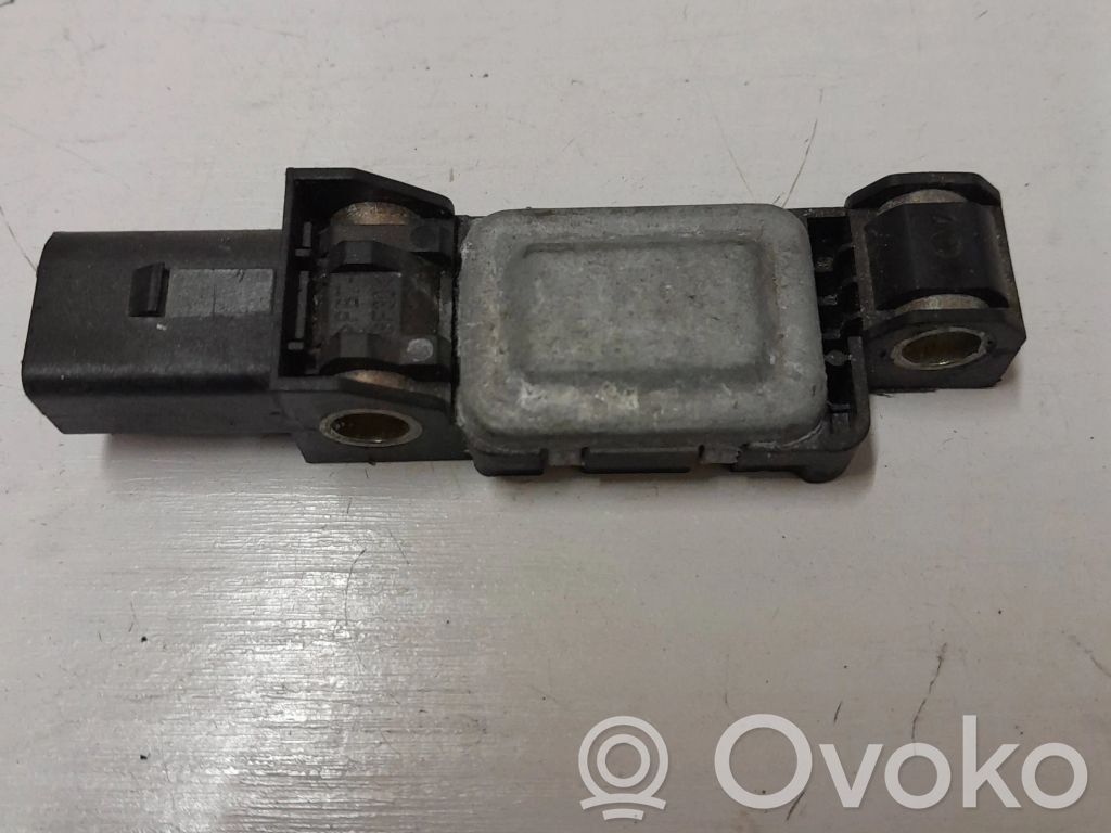 Audi A6 S6 C5 4B Czujnik uderzenia Airbag 