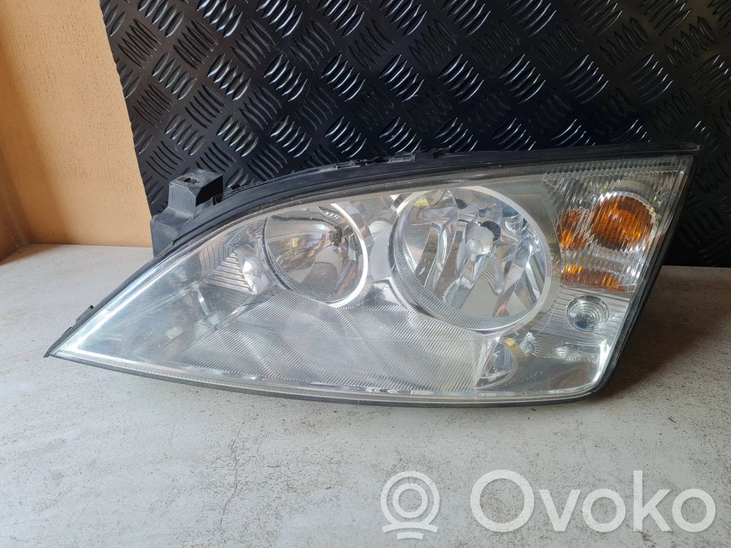 Ford Mondeo Mk III Lampa przednia 