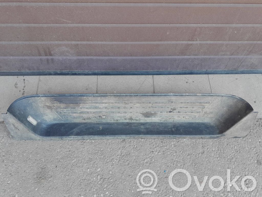 Volkswagen Transporter - Caravelle T5 Listwa progowa tylna 