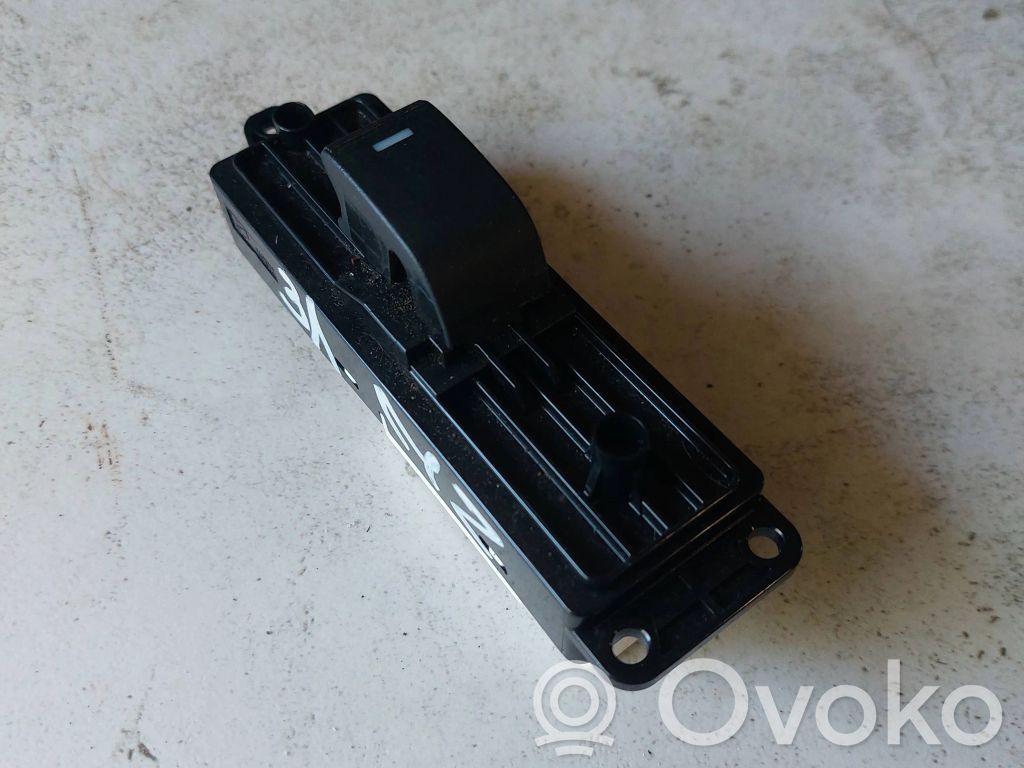 Mazda 6 Electric window control switch 