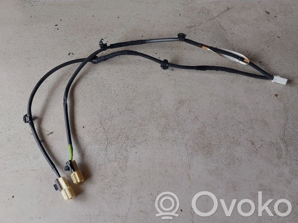 Mazda 6 Arnés de cableado de la puerta trasera/maletero 
