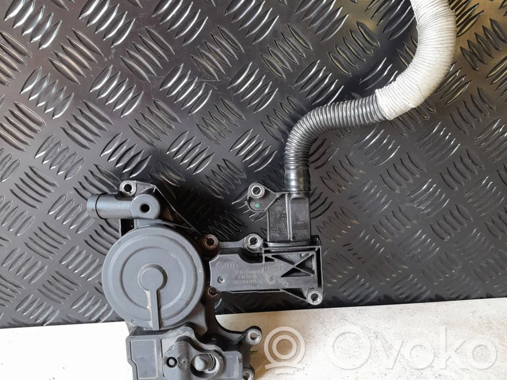 Volkswagen PASSAT CC Odpowietrznik / Separator oleju 