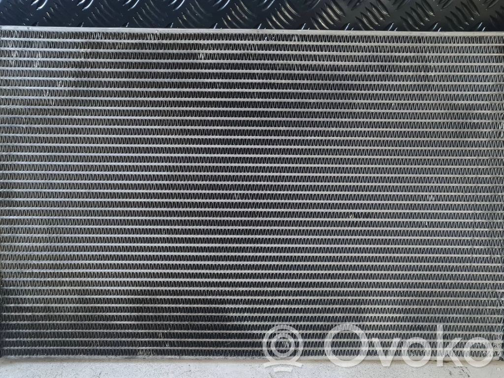 Volvo XC70 Interkūlerio radiatorius 