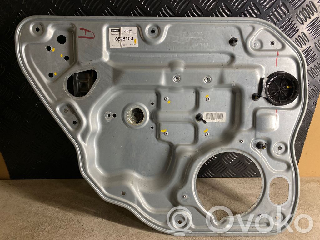 Volvo S40 Mecanismo para subir la puerta trasera sin motor 