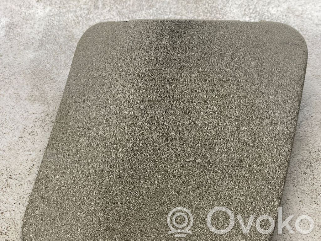 Volvo V50 Viršutinė apdaila (prie lango) 
