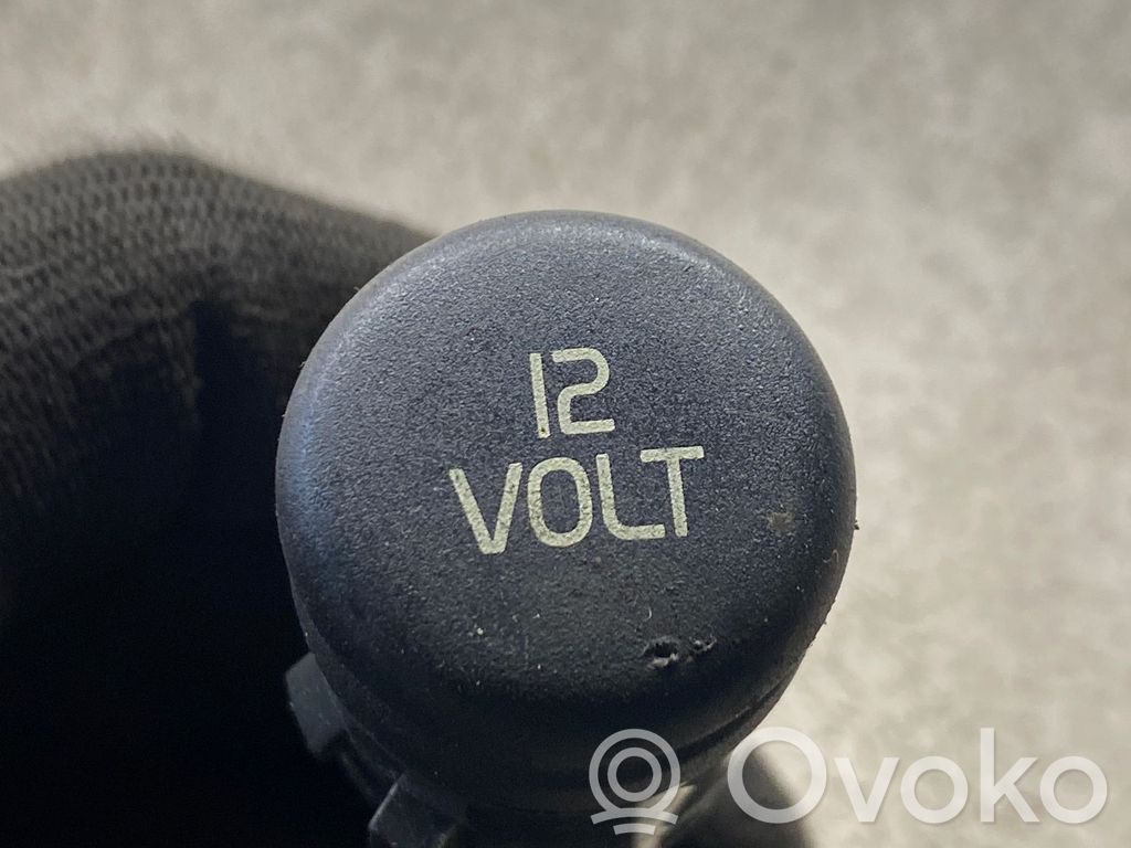 Volvo V50 Mechero del coche 