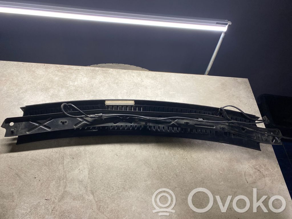 Ford Galaxy Wiper trim 