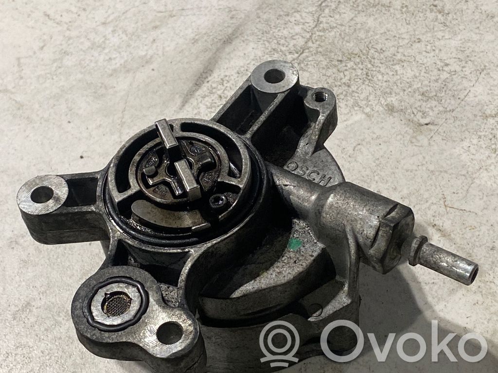 Vacuum pump   D1651C2