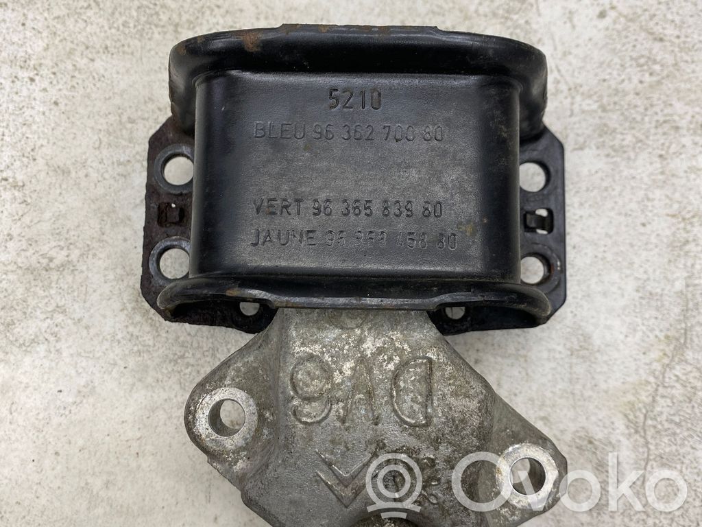 Citroen C4 Grand Picasso Engine mount bracket 
