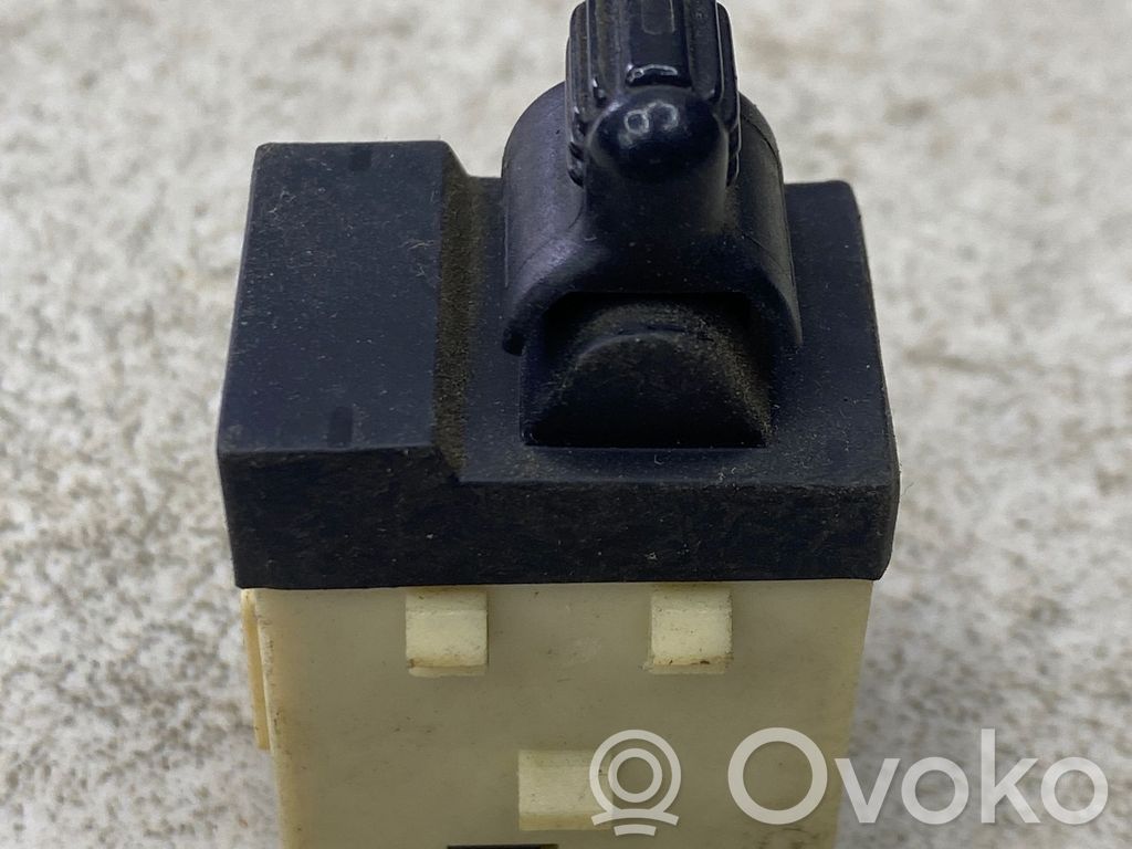 Chrysler Sebring (ST-22 - JR) Central locking switch button 