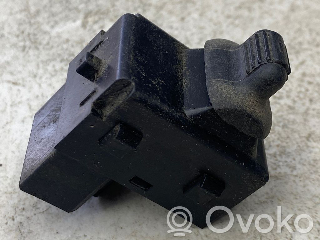 Chrysler Sebring (ST-22 - JR) Electric window control switch 