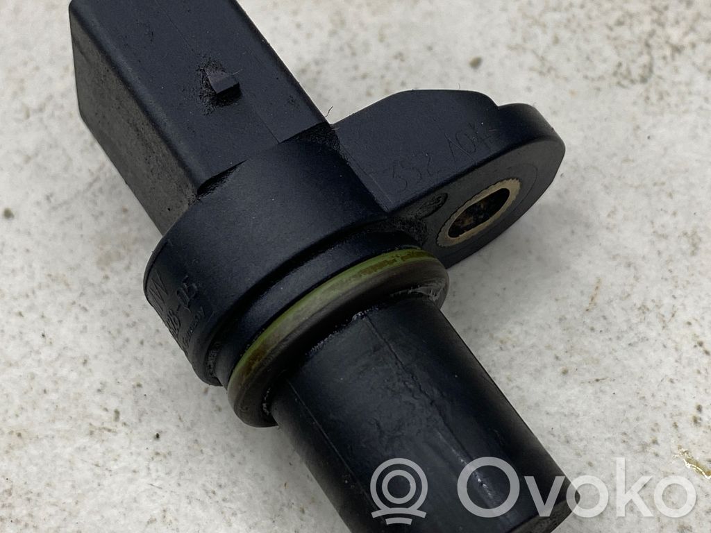 BMW 3 E46 Camshaft position sensor 