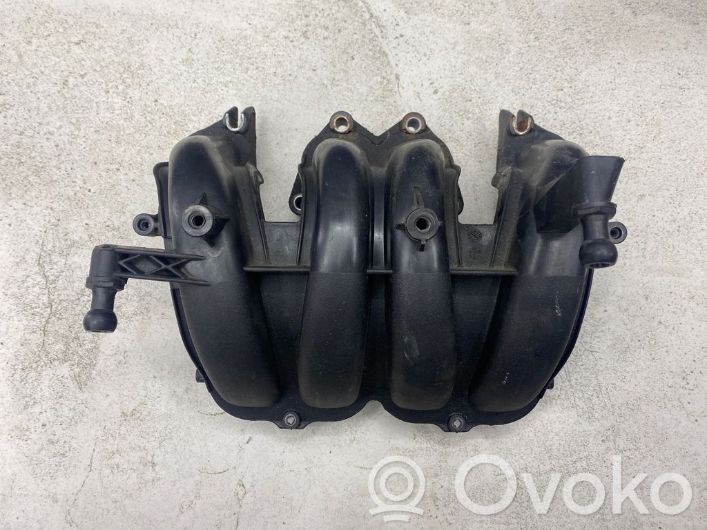 Volkswagen Golf V Colector de admisión 