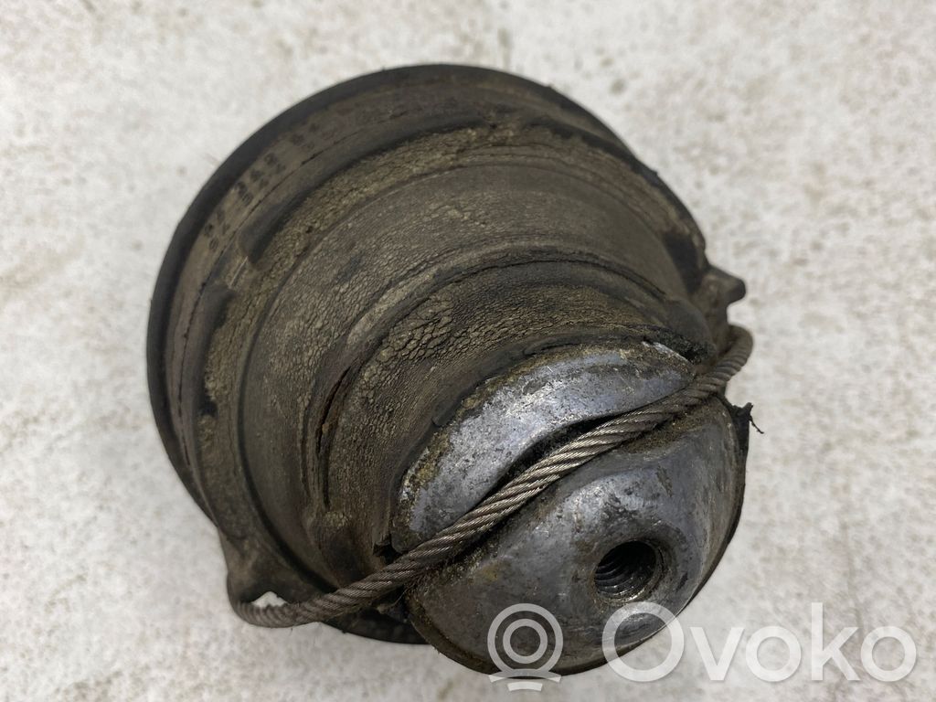 Volvo S70  V70  V70 XC Engine mount bracket 