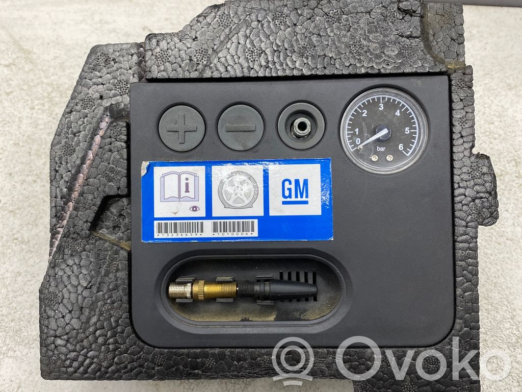 Opel Corsa D Rengaspainekompressori 