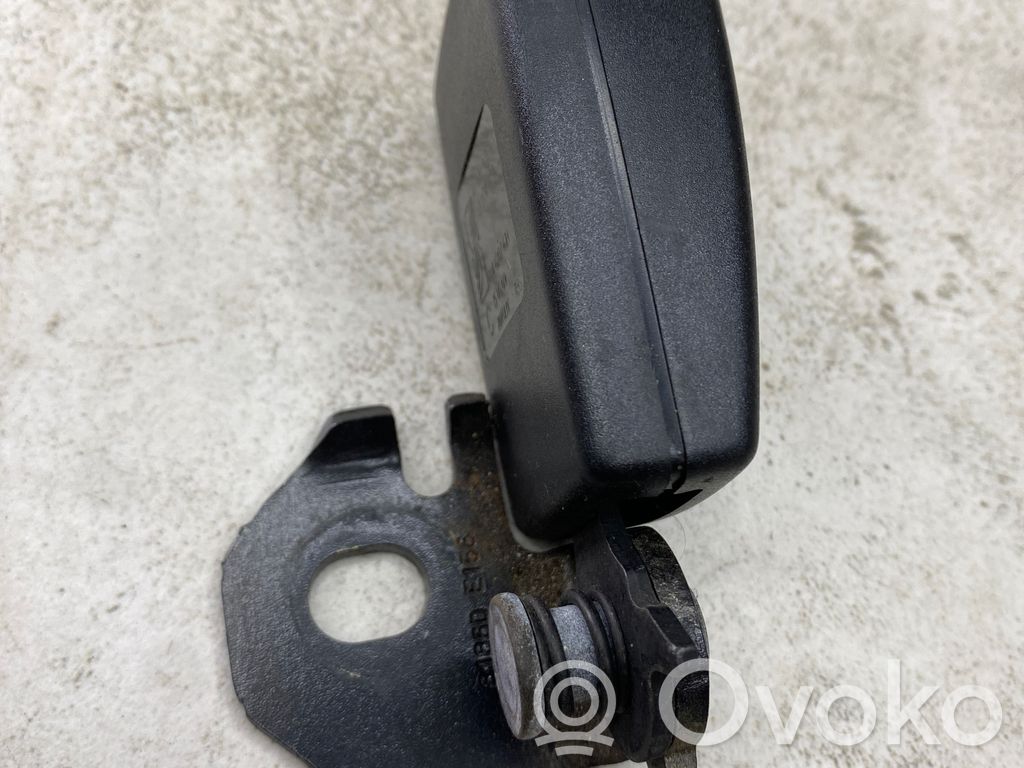Opel Corsa D Hebilla del cinturón del medio (trasero) 