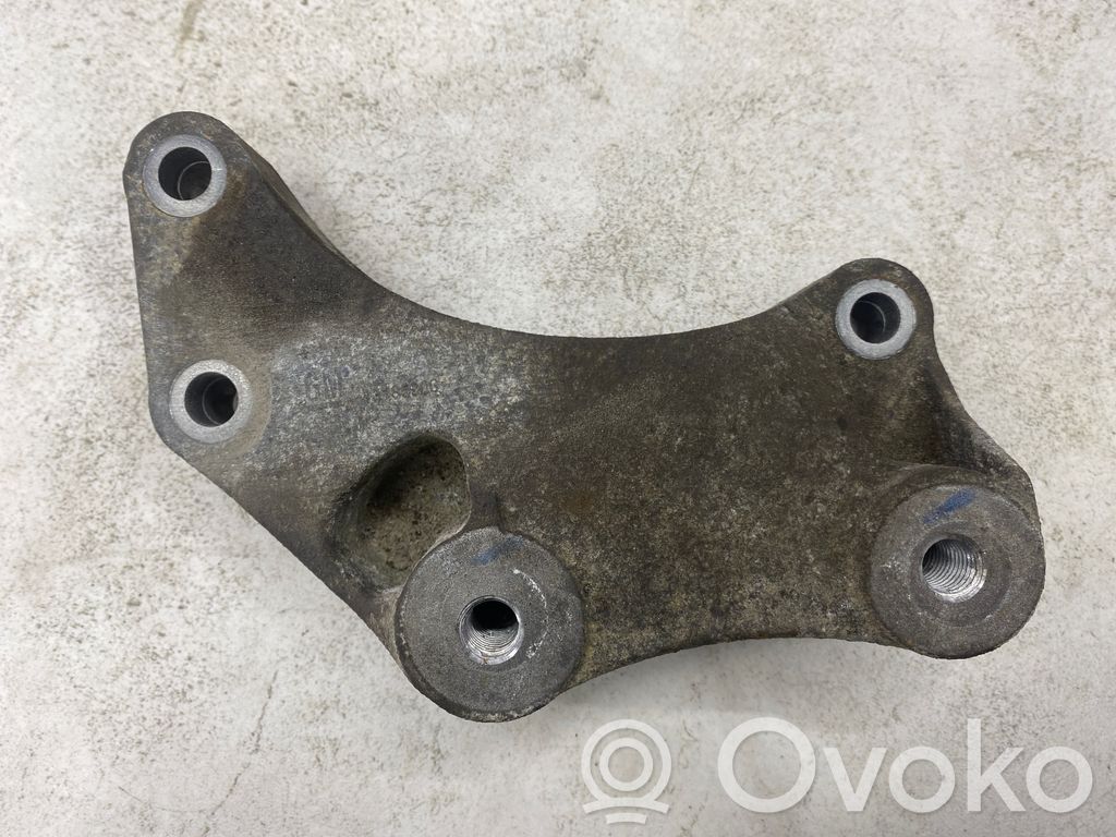 Opel Corsa D Gearbox mounting bracket 