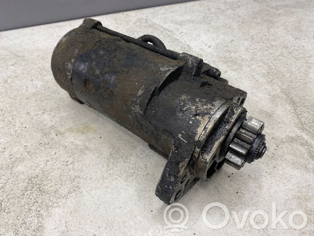 Rozrusznik   23300EB300,M008T76071