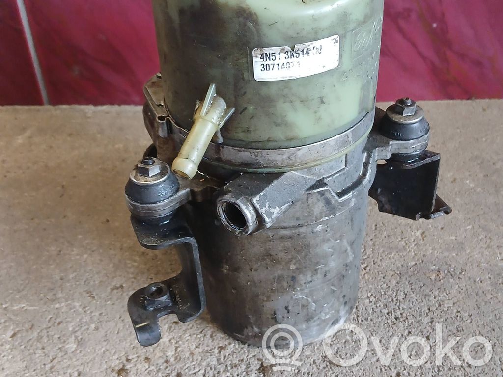 Volvo V50 Ohjaustehostimen pumppu 