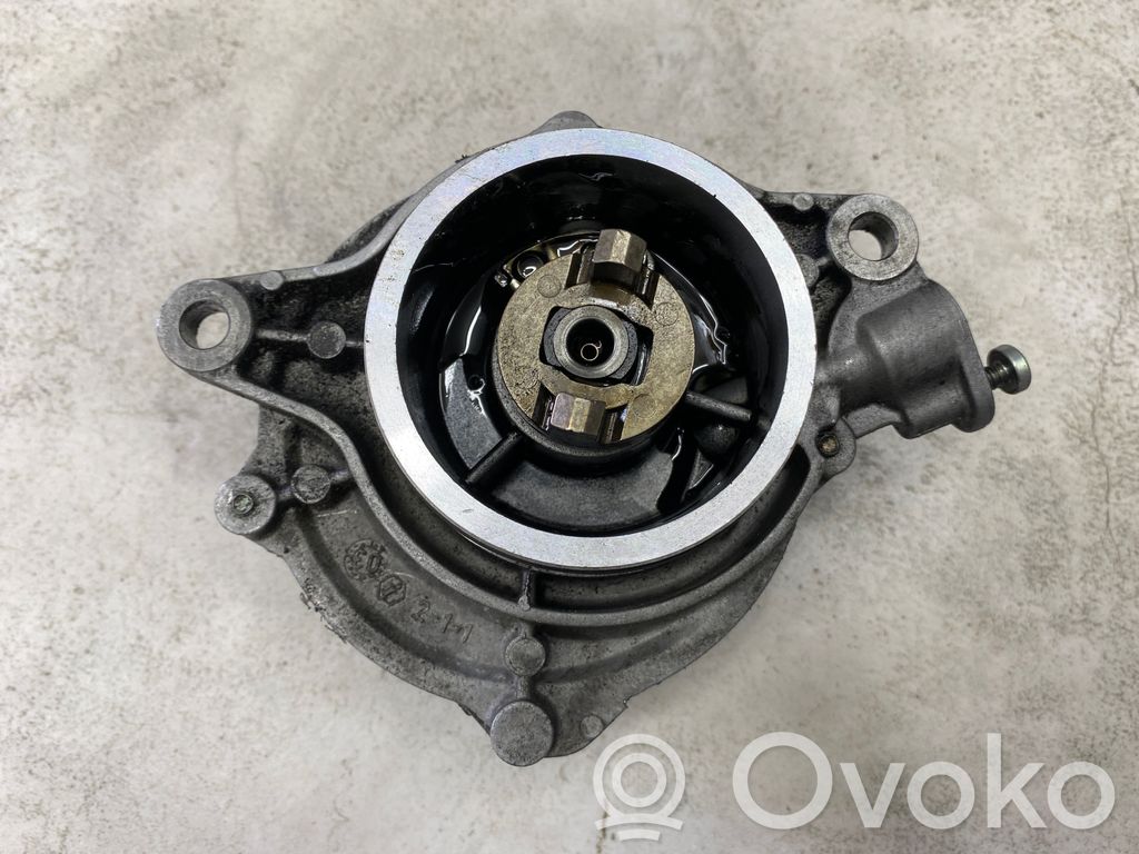 BMW 3 E46 Vacuum pump 