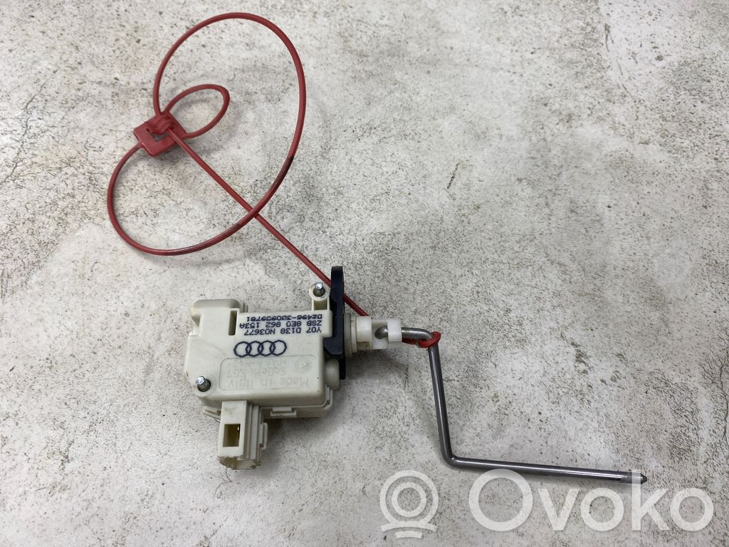 Audi A4 S4 B7 8E 8H Fuel tank cap lock 