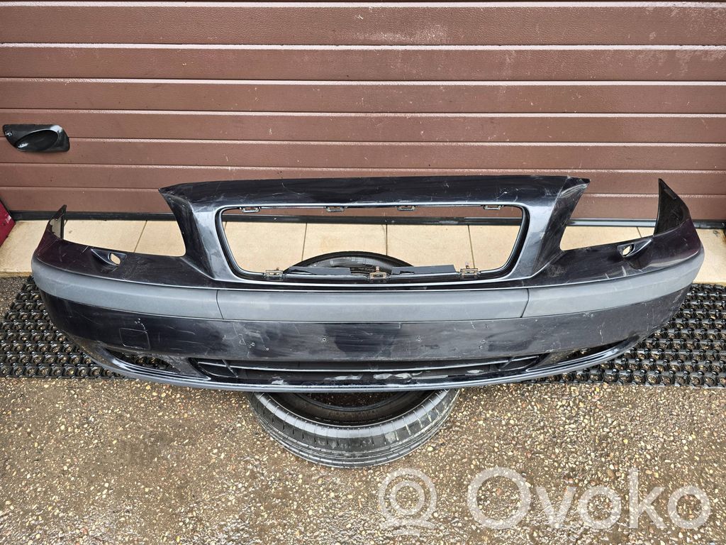 Volvo V70 Front bumper 