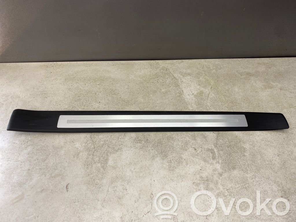 Audi A4 S4 B7 8E 8H Etuoven kynnyksen suojalista 