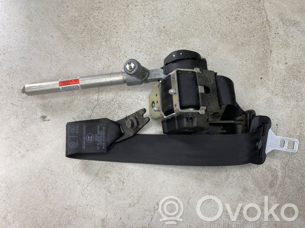 Volvo V70 Cinturón trasero 