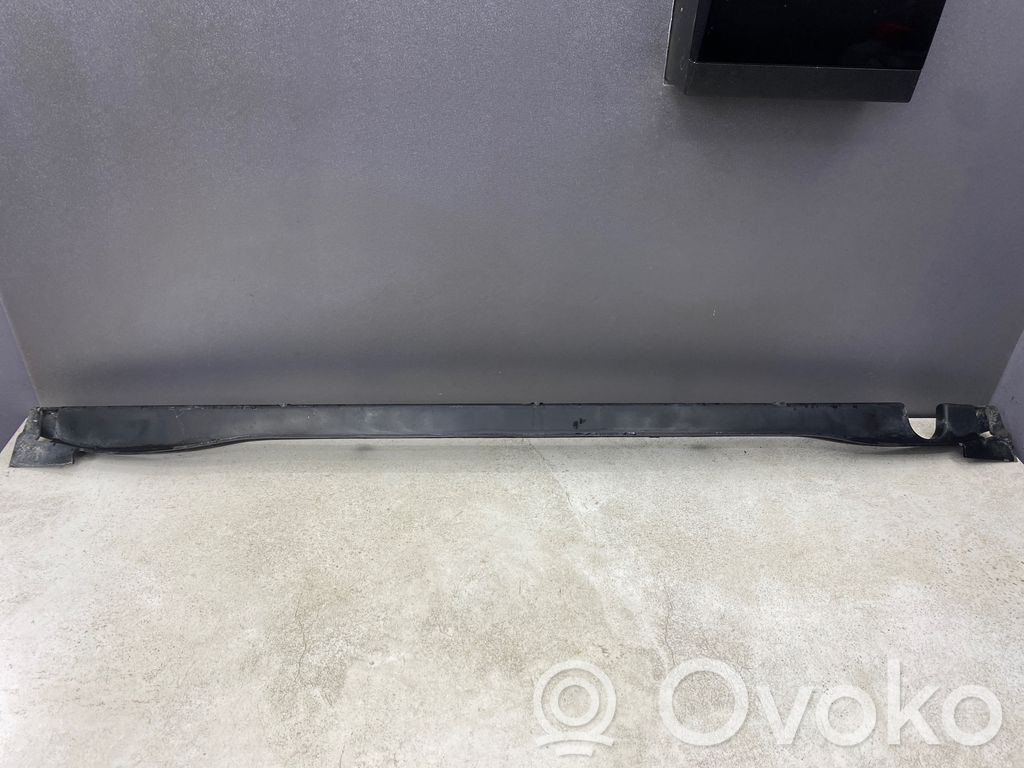 Volvo V70 Galinis laikiklis bamperio 