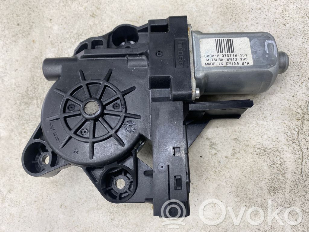 Volvo V70 Silniczek podnoszenia szyby drzwi tylnych 