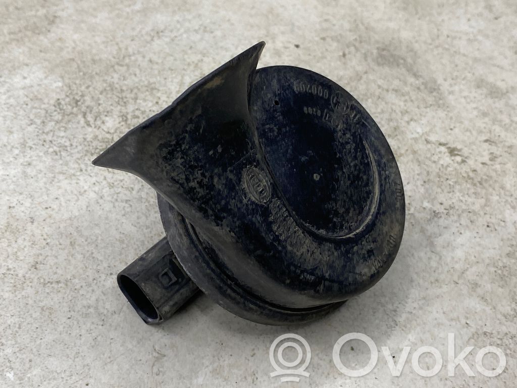 Audi A4 S4 B6 8E 8H Horn signal 