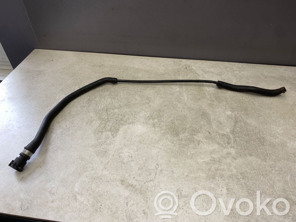 BMW 3 E90 E91 Engine coolant pipe/hose 