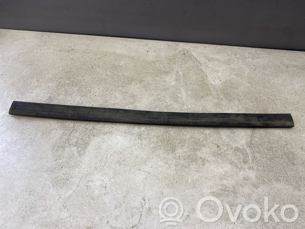 BMW 3 E90 E91 Engine compartment rubber 