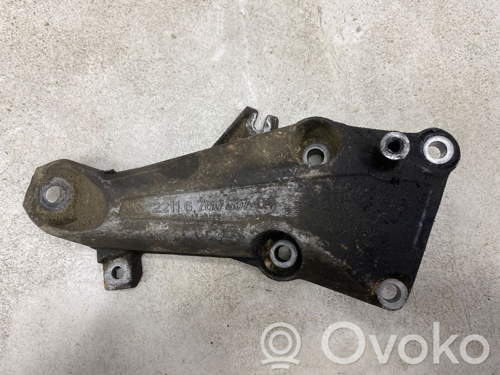 BMW 3 E90 E91 Engine mounting bracket 