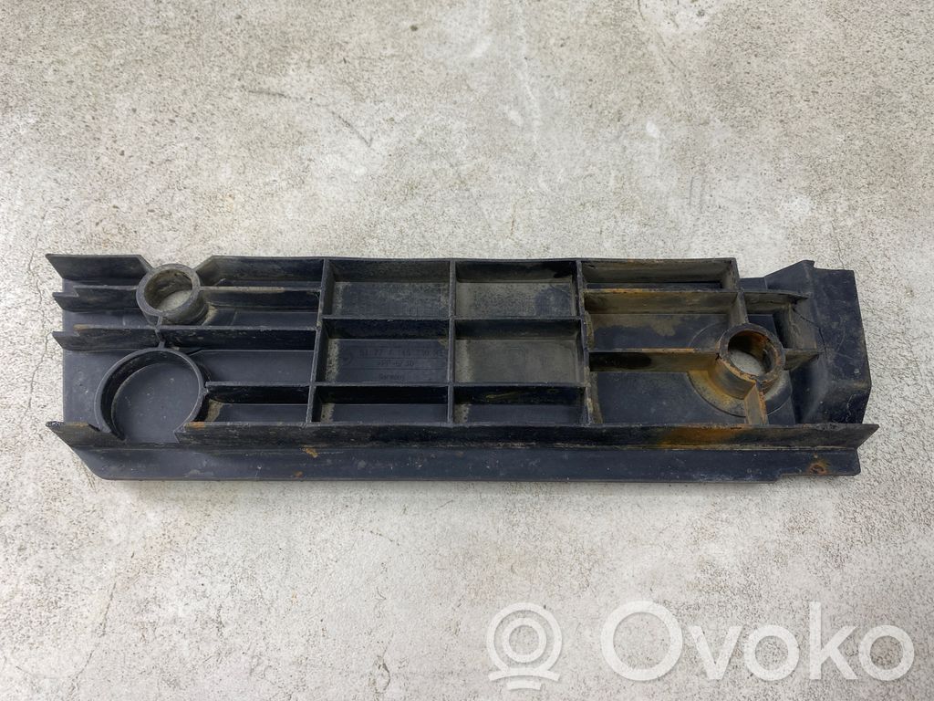 BMW 3 E90 E91 Kynnyksen tukilista 
