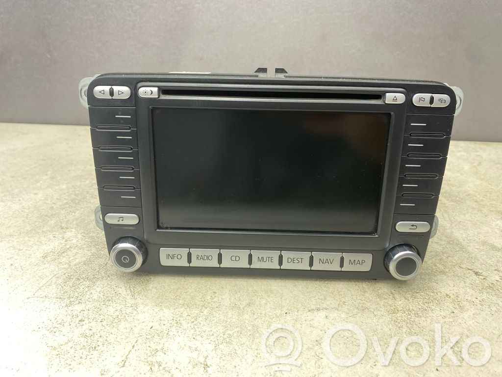 Volkswagen PASSAT B6 Panel / Radioodtwarzacz CD/DVD/GPS 