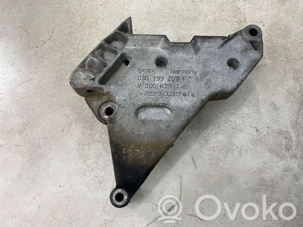Volkswagen PASSAT B6 Engine mounting bracket 