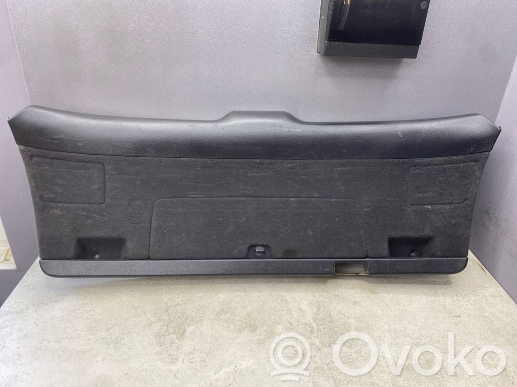 Audi A4 S4 B7 8E 8H Tailgate trim 