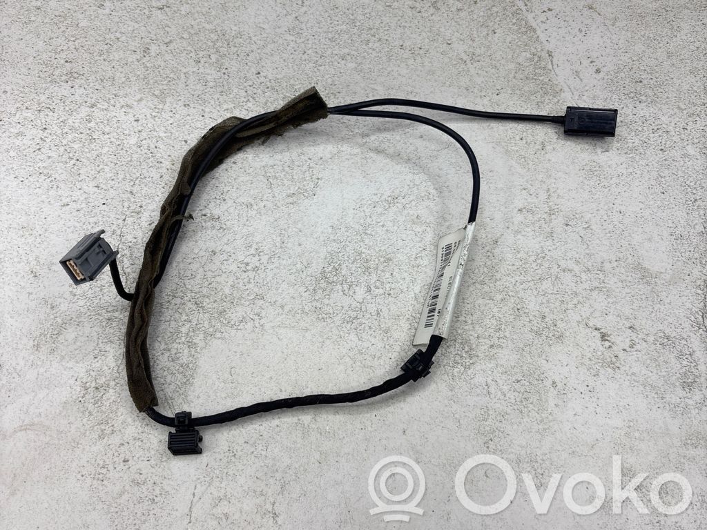 Volvo XC90 USB socket connector 