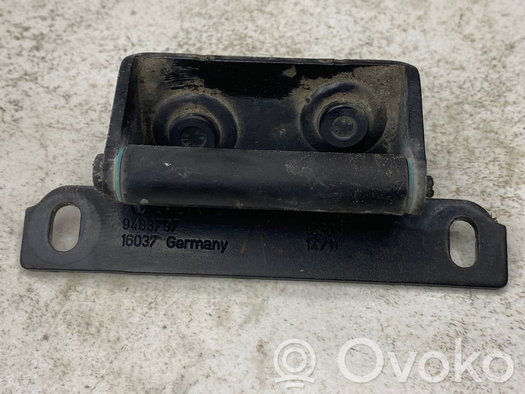 Volvo XC90 Tailgate/trunk/boot hinge 
