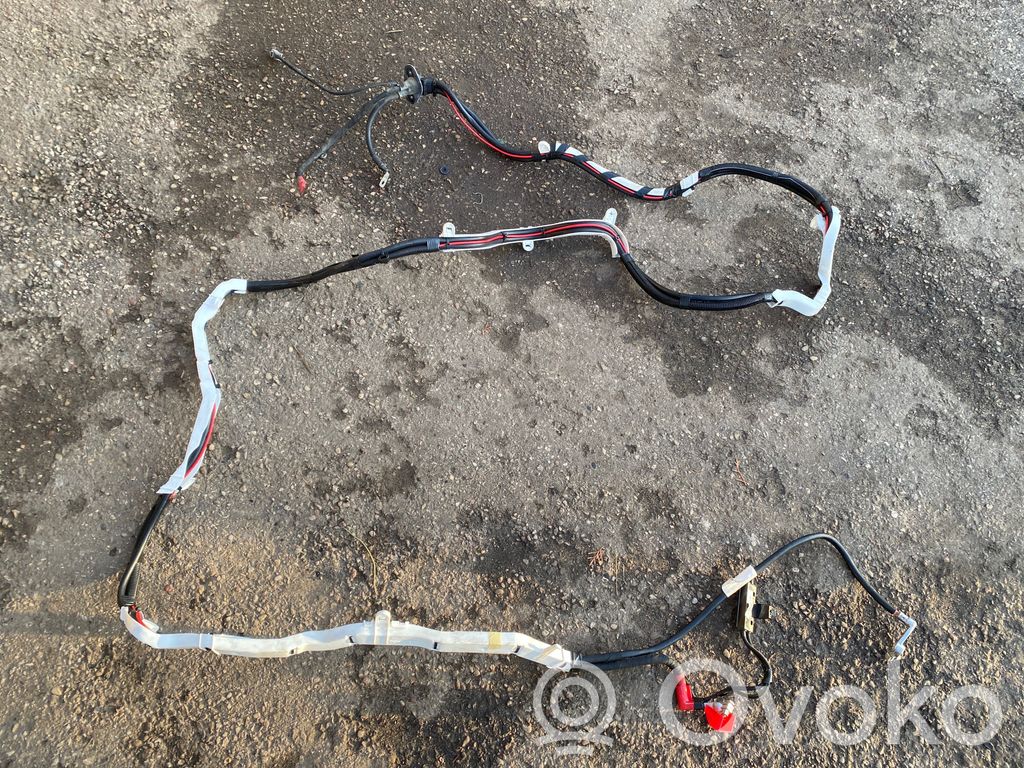 Positive cable (battery)   31270574,31270574,D31270574