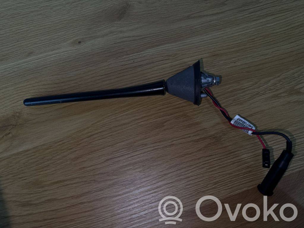 Dodge Caliber Radion antenni 